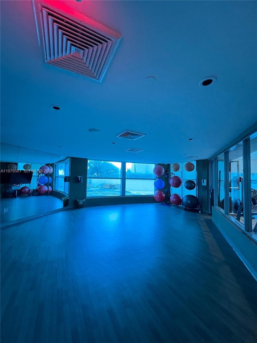 OCEAN PALMS CONDO · #3102 in Hollywood - Photo 91