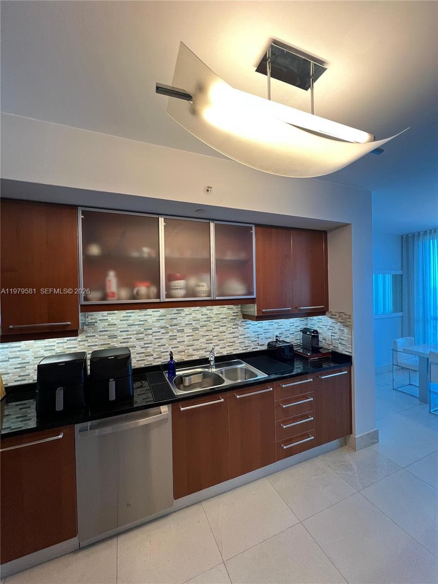 OCEAN PALMS CONDO · #3102 in Hollywood - Photo 12