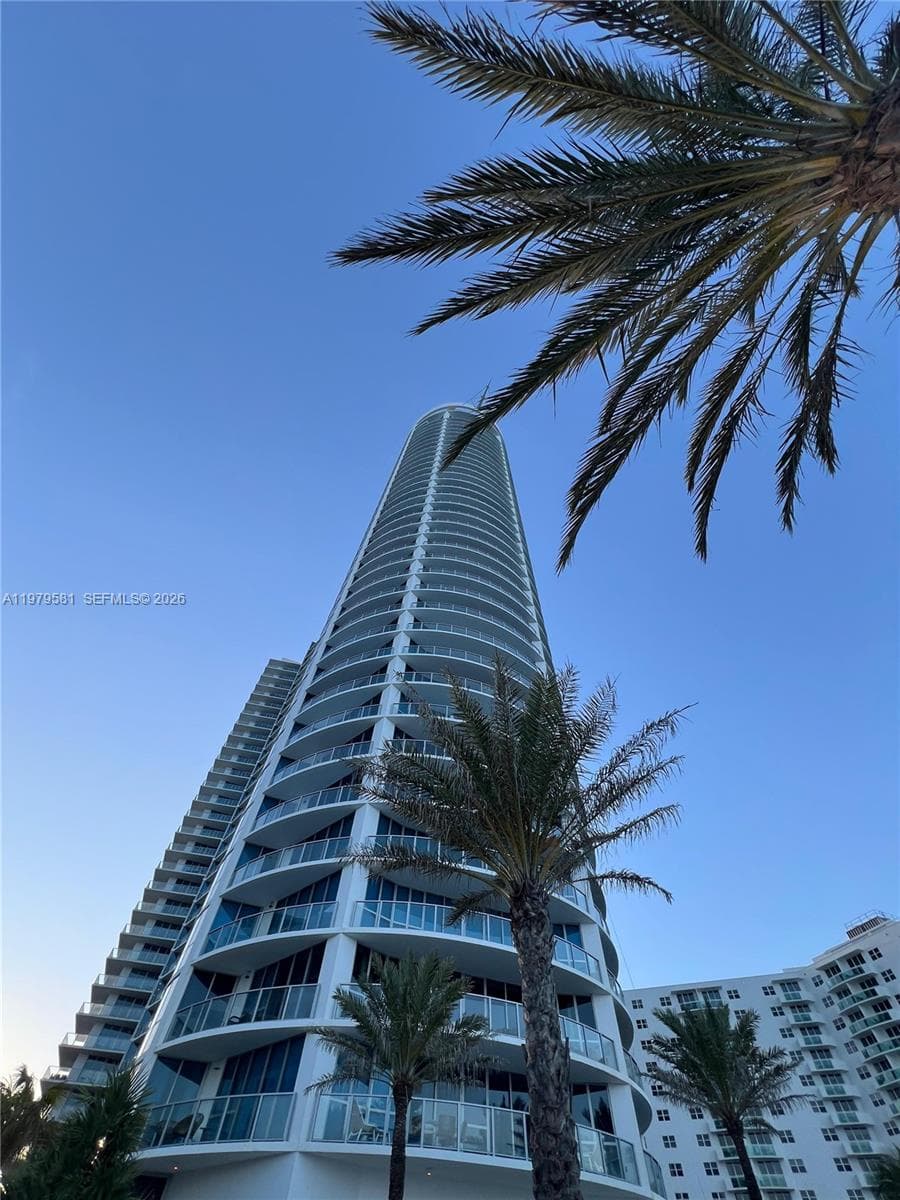 OCEAN PALMS CONDO · #3102 in Hollywood - Photo 94