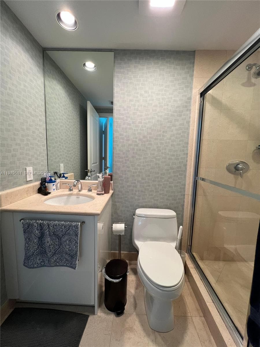 OCEAN PALMS CONDO · #3102 in Hollywood - Photo 75
