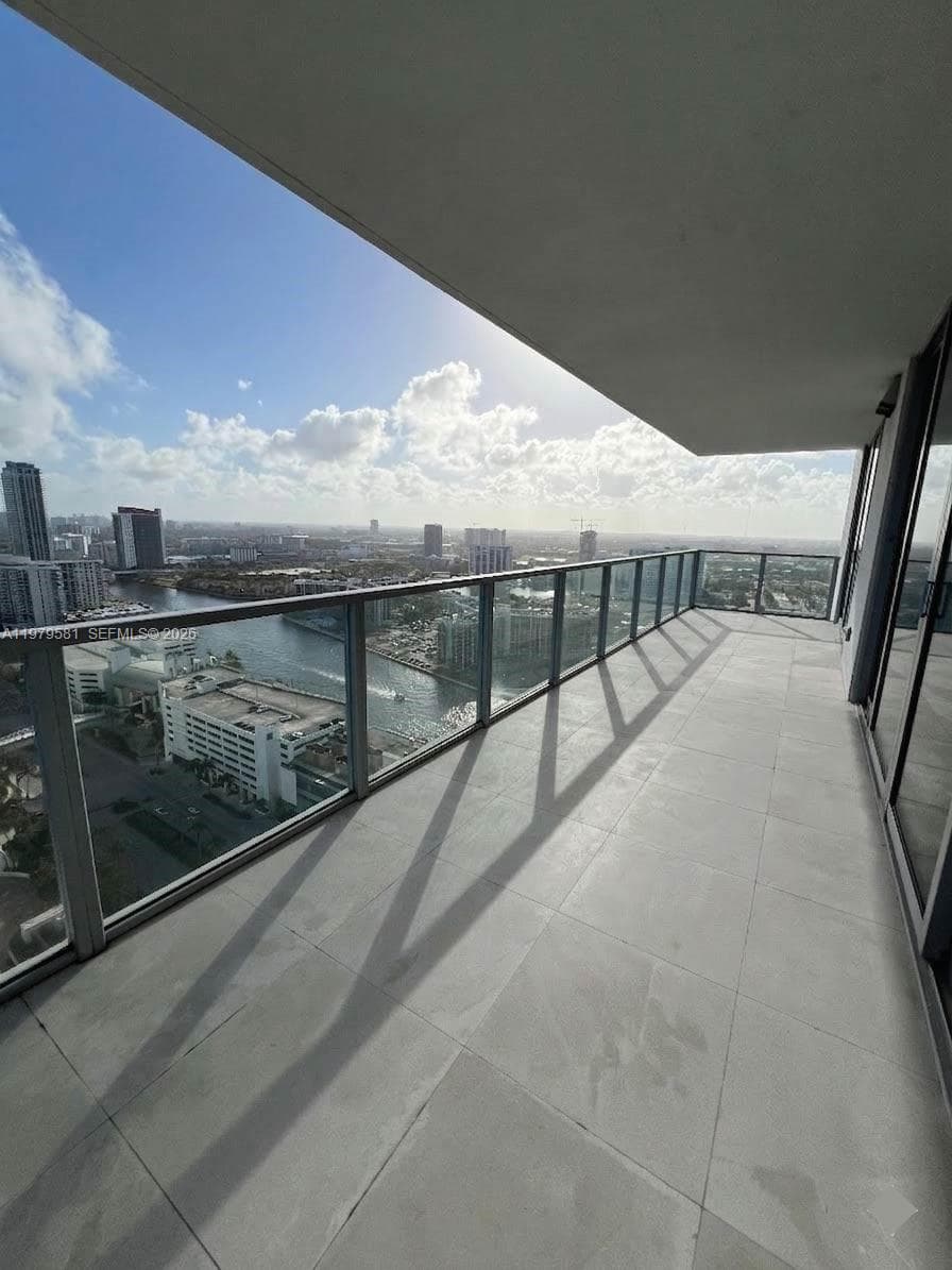 OCEAN PALMS CONDO · #3102 in Hollywood - Photo 33