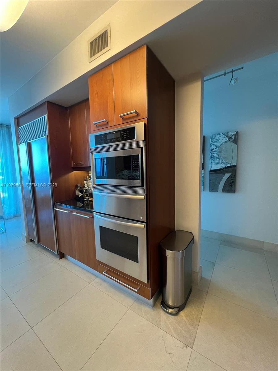 OCEAN PALMS CONDO · #3102 in Hollywood - Photo 18