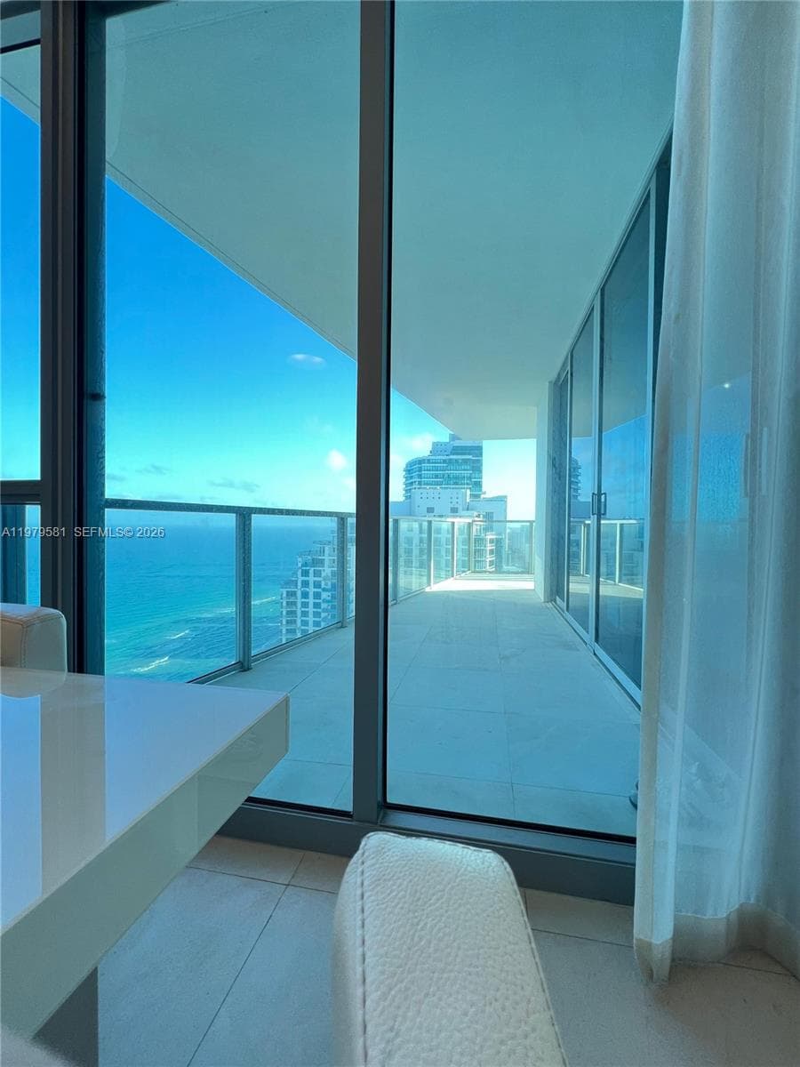 OCEAN PALMS CONDO · #3102 in Hollywood - Photo 25