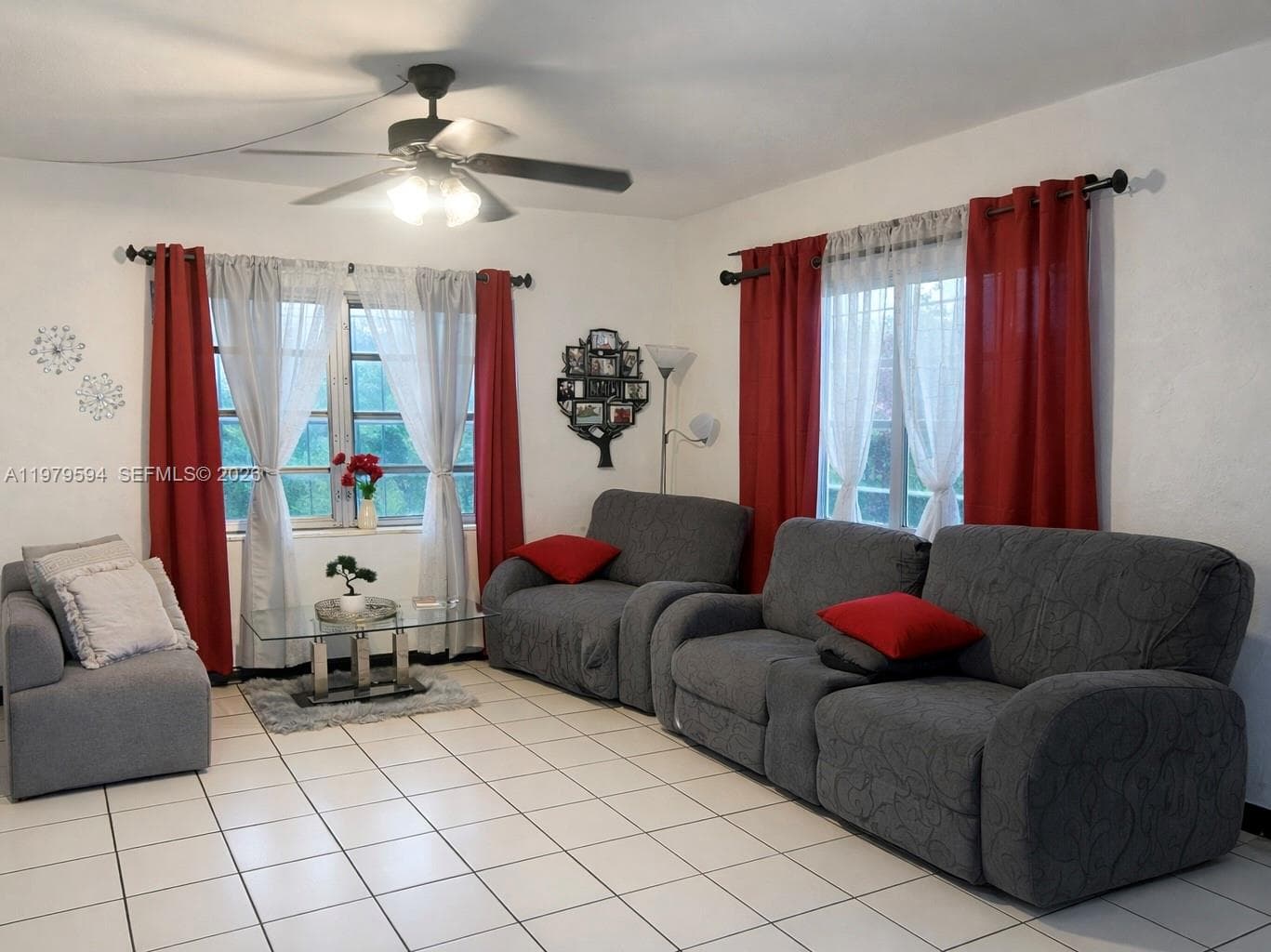 631 Jann Ave photo 2