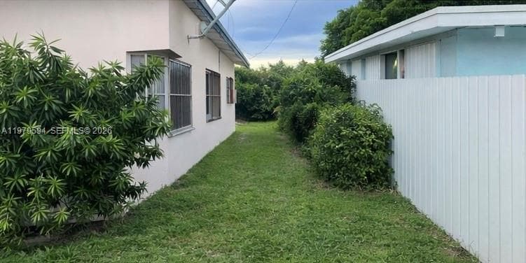 631 Jann Ave photo 7