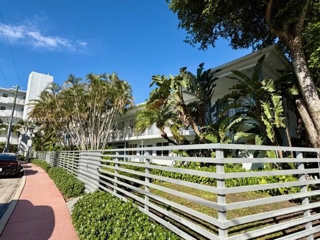 HELEN MAR CONDO · #7 in Miami Beach - Photo 3
