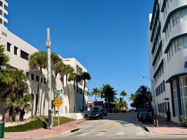 HELEN MAR CONDO · #7 in Miami Beach - Photo 10