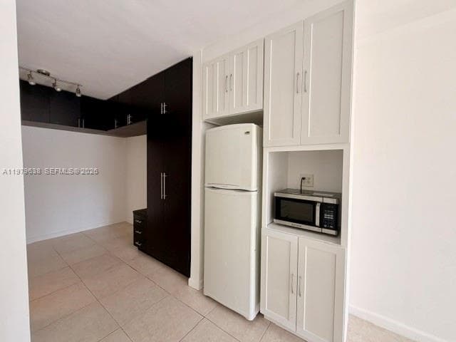 HELEN MAR CONDO · #7 in Miami Beach - Photo 21