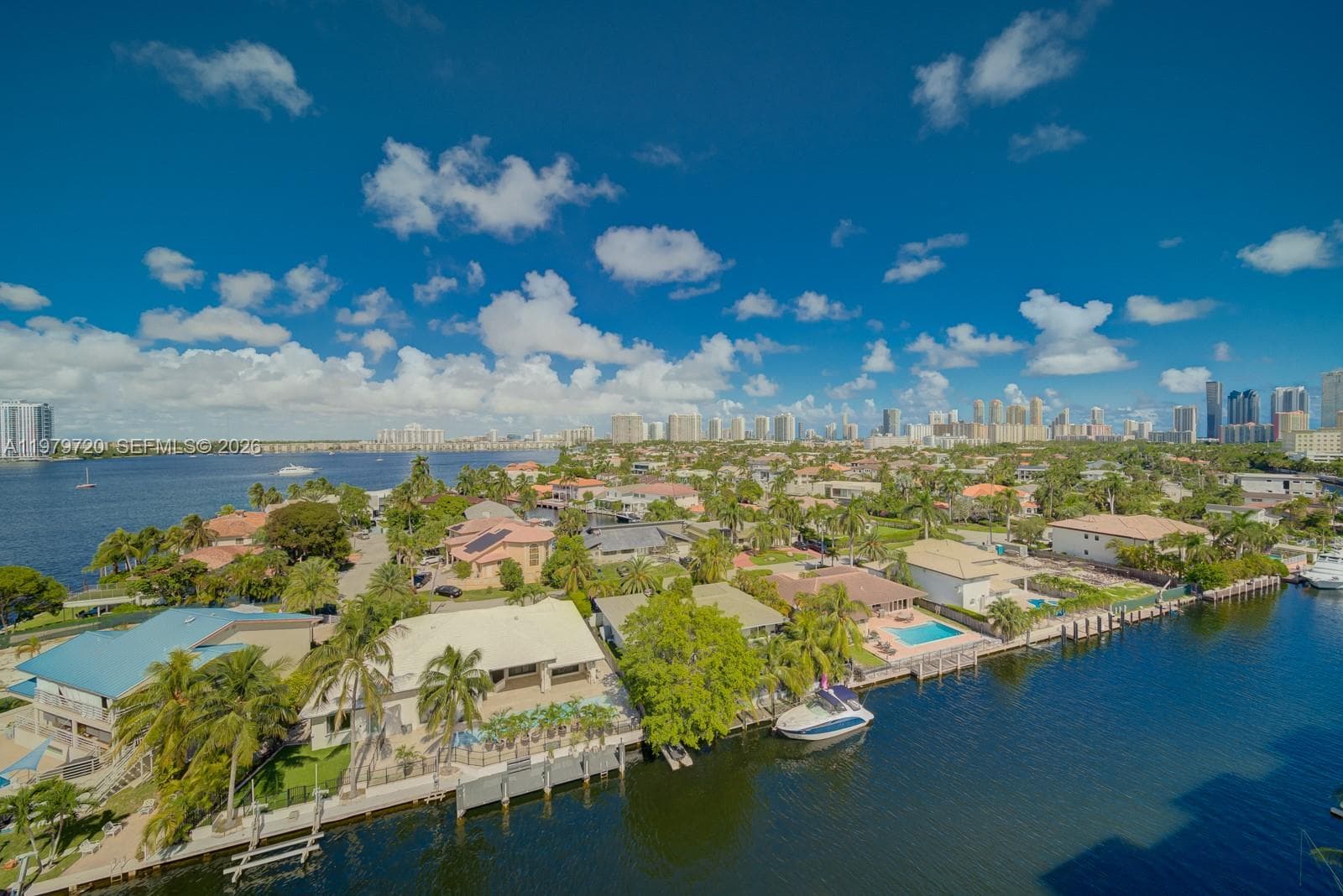 ISLAND SHORES CONDO · #1006 in North Miami Beach - Photo 9