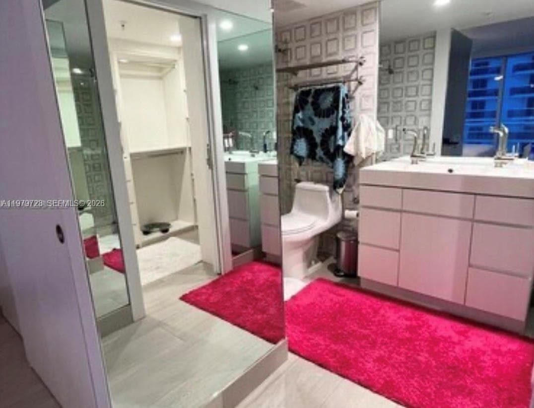 THE ROYAL CLUB CONDO · #1605 in Miami Beach - Photo 13