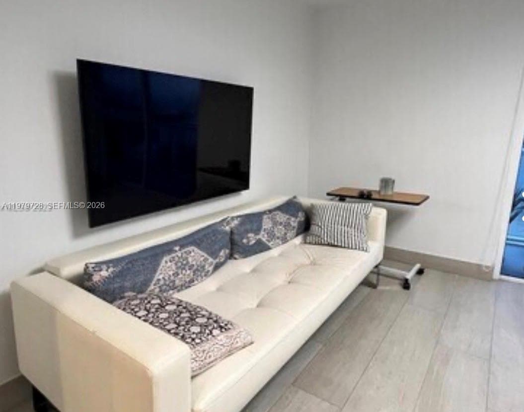 THE ROYAL CLUB CONDO · #1605 in Miami Beach - Photo 12