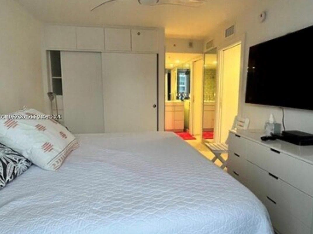THE ROYAL CLUB CONDO · #1605 in Miami Beach - Photo 5