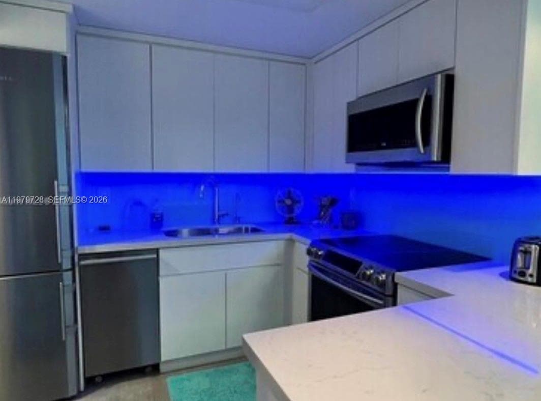 THE ROYAL CLUB CONDO · #1605 in Miami Beach - Photo 10