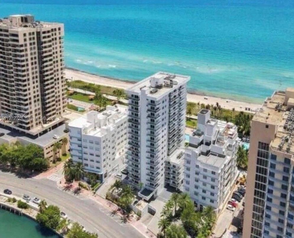 THE ROYAL CLUB CONDO · #1605 in Miami Beach - Photo 15