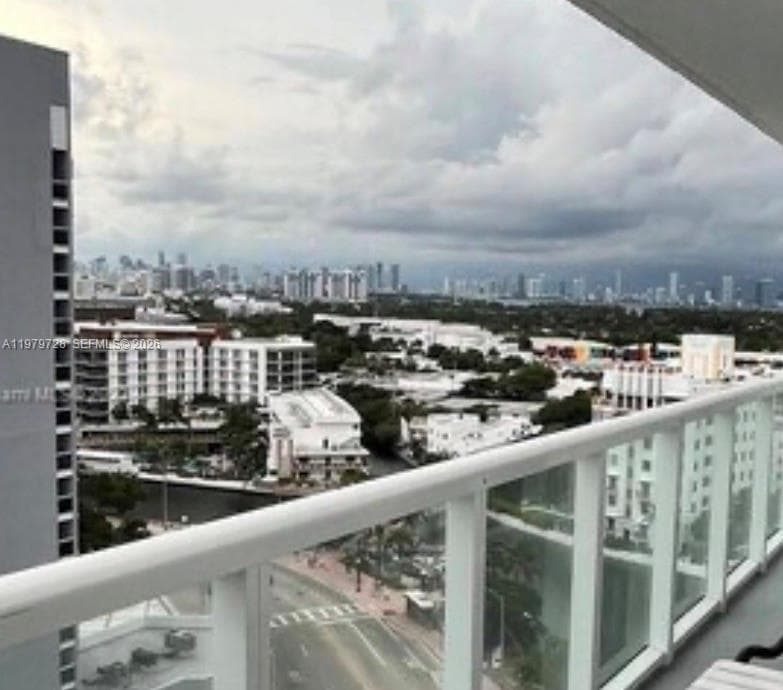 THE ROYAL CLUB CONDO · #1605 in Miami Beach - Photo 11