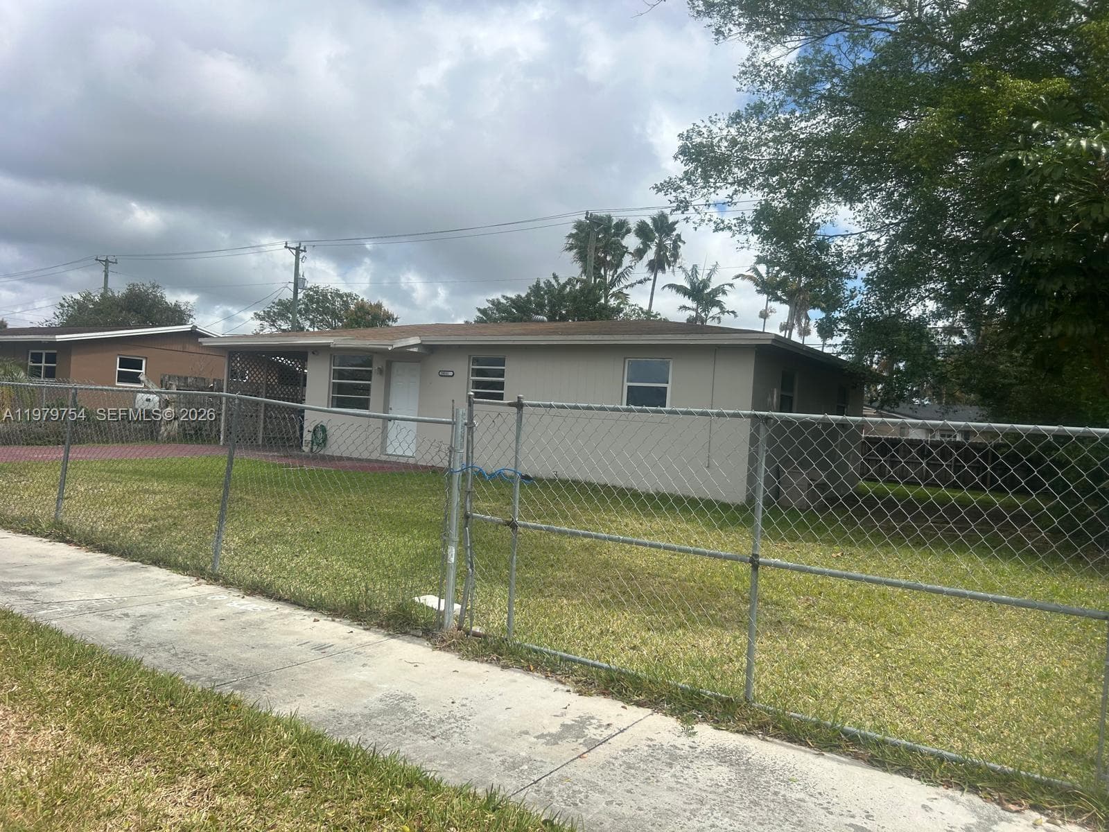 28511 SW 147th Ave photo 1
