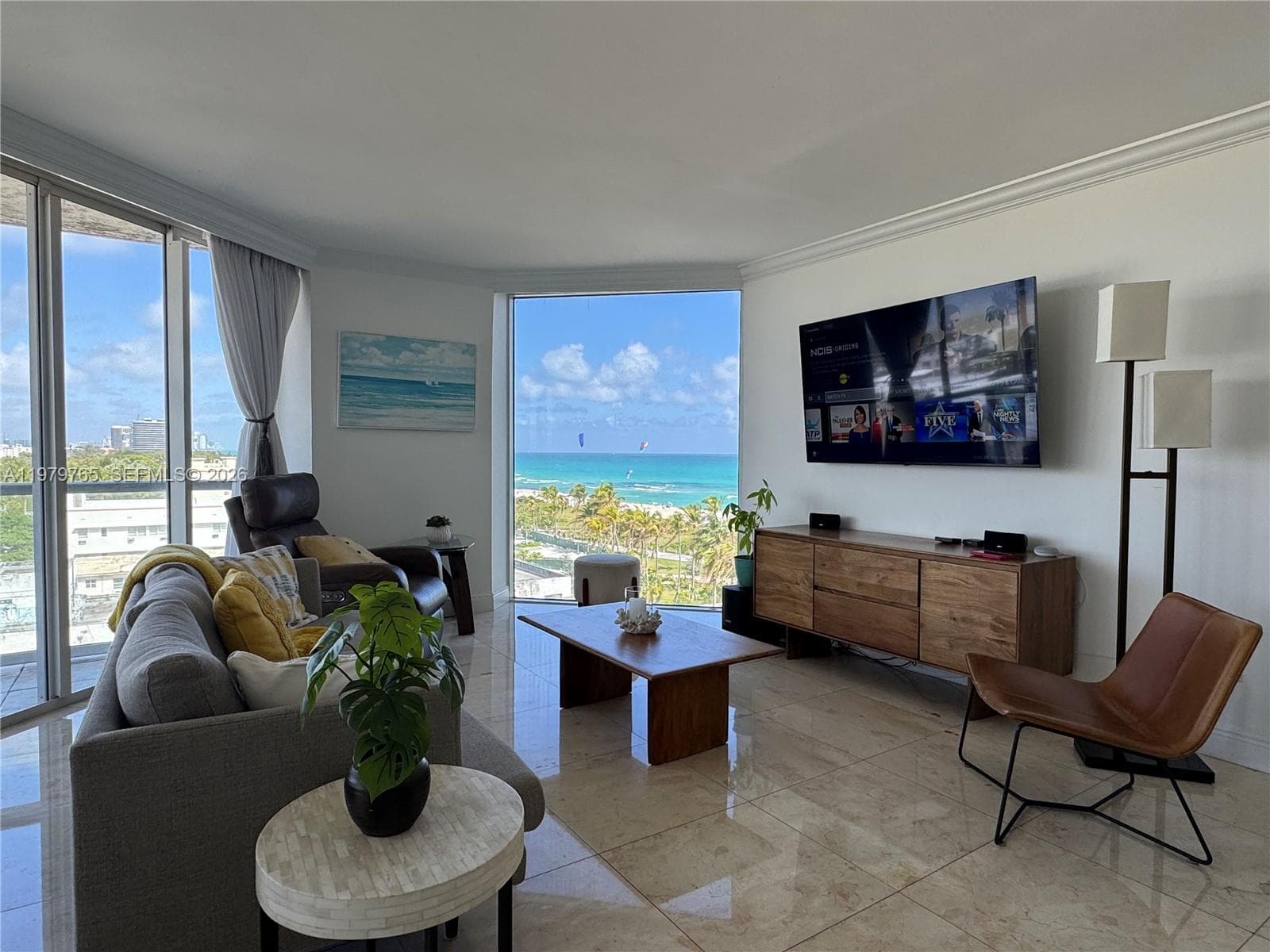 ST TROPEZ OCEAN CONDO · #8-D in Miami Beach - Photo 1