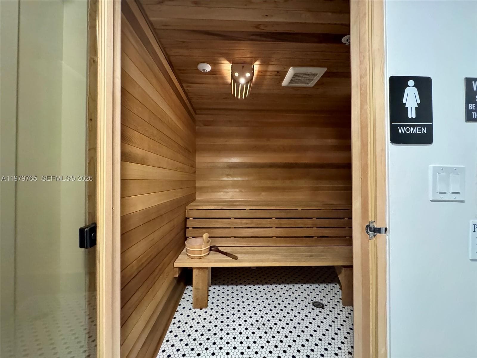 ST TROPEZ OCEAN CONDO · #8-D in Miami Beach - Photo 45