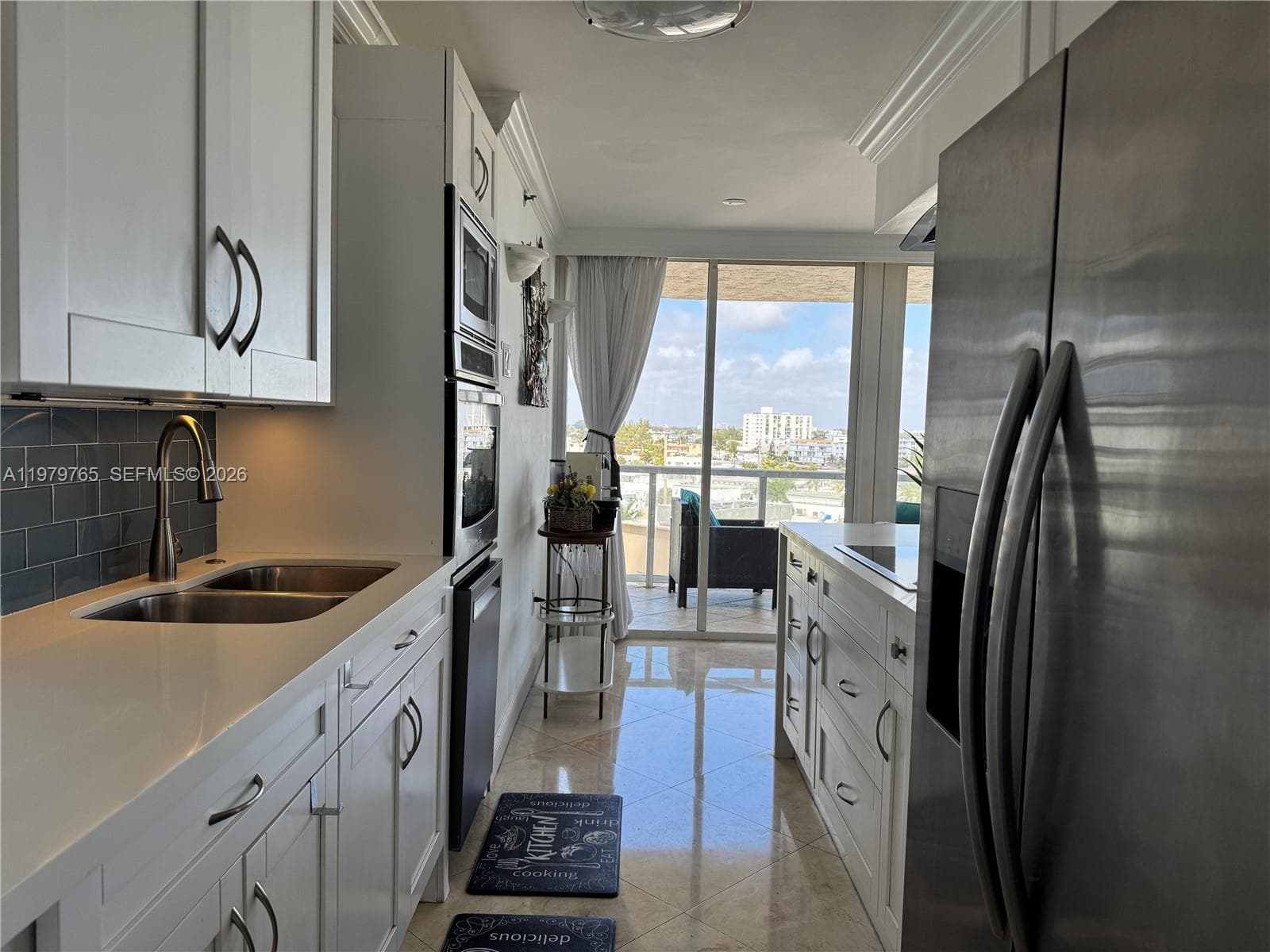 ST TROPEZ OCEAN CONDO · #8-D in Miami Beach - Photo 8