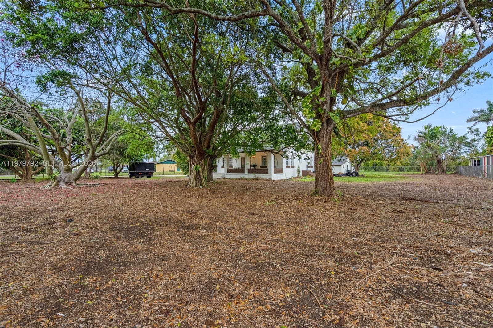 20255 SW 296th St photo 4