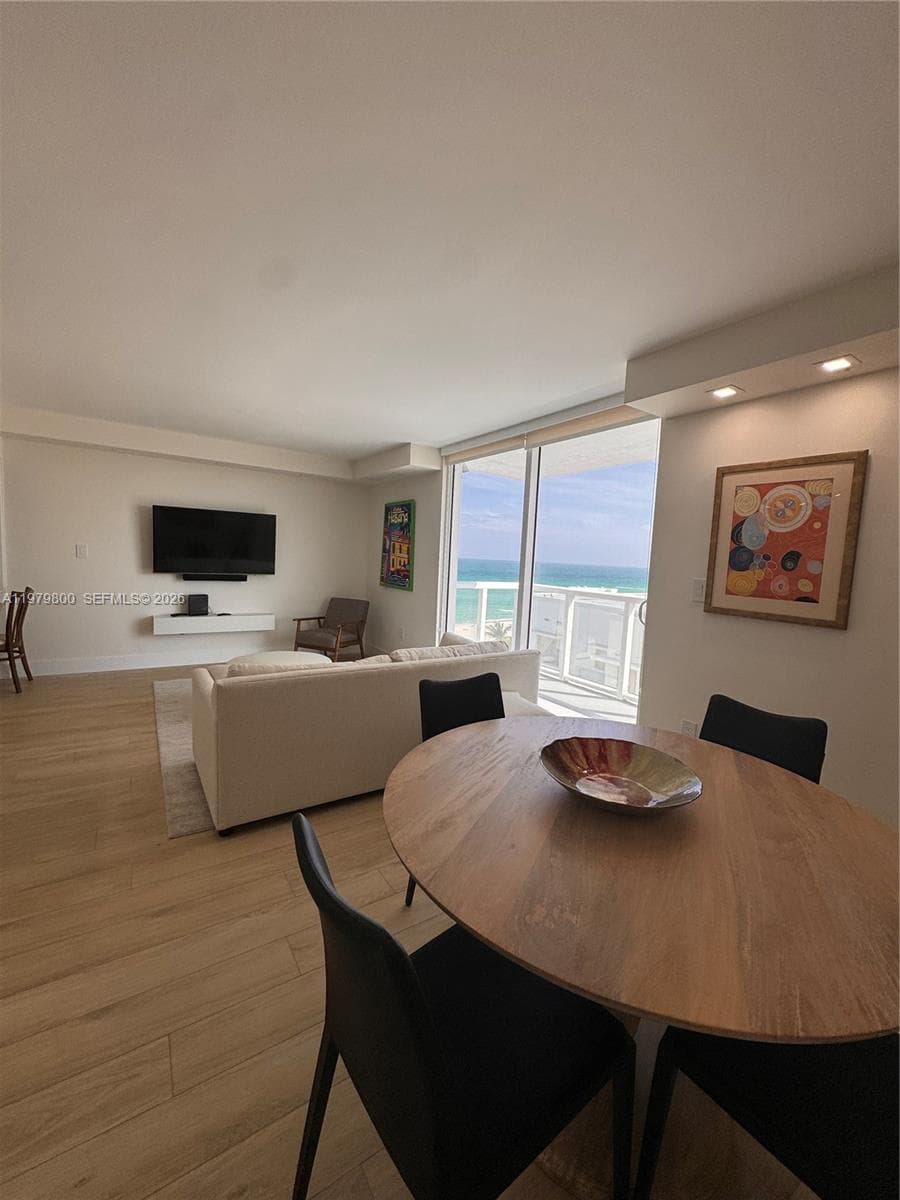 THE ROYAL CLUB CONDO · #1105 in Miami Beach - Photo 13
