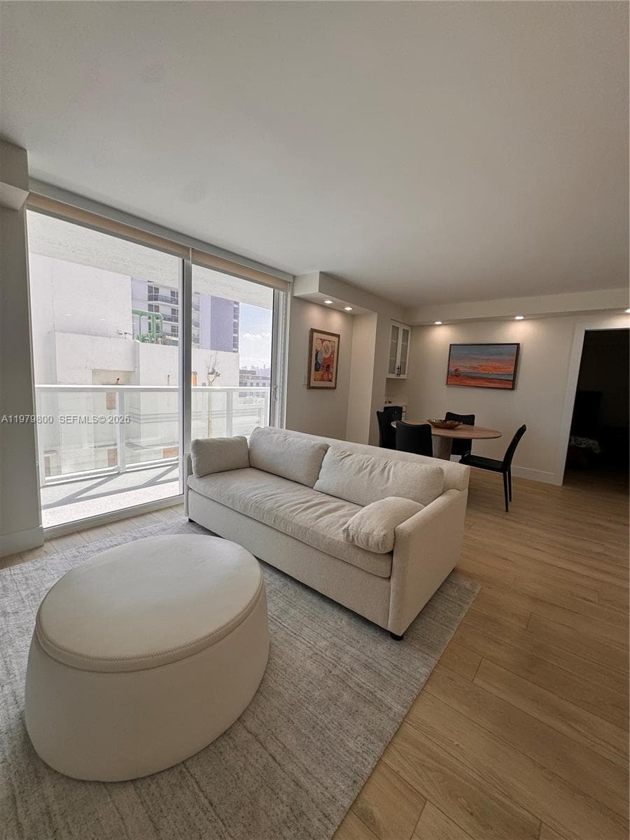 THE ROYAL CLUB CONDO · #1105 in Miami Beach - Photo 12