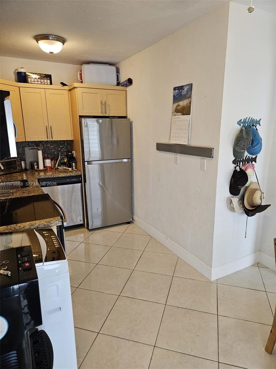 SEA WASH CONDO · #22 in Miami Beach - Photo 6