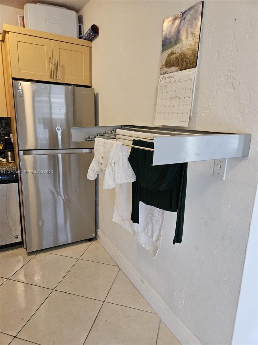 SEA WASH CONDO · #22 in Miami Beach - Photo 4