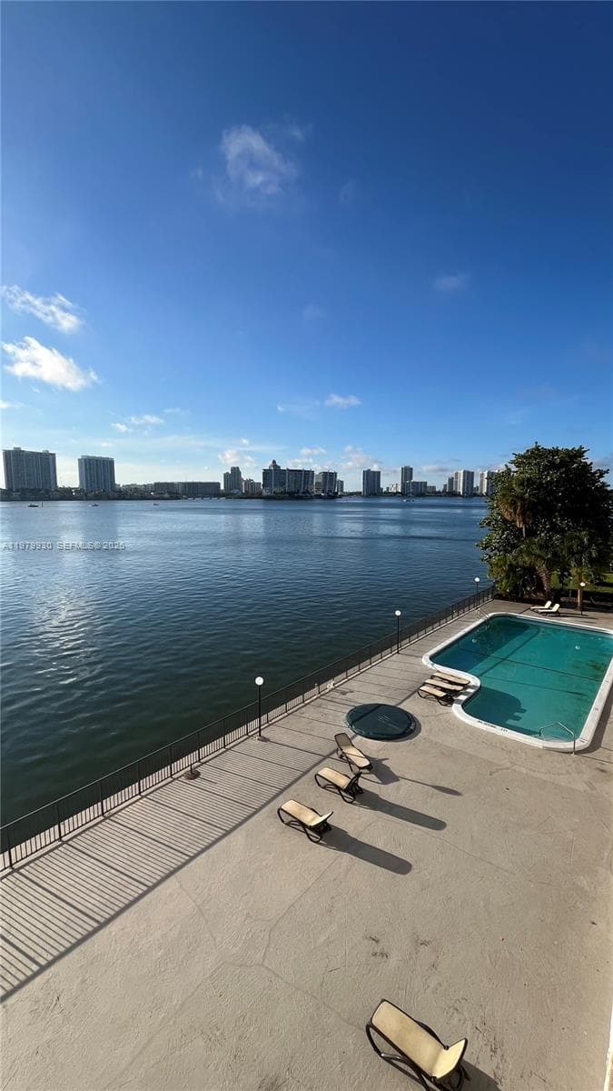 Fairview House · #S403 in Sunny Isles Beach - Photo 3