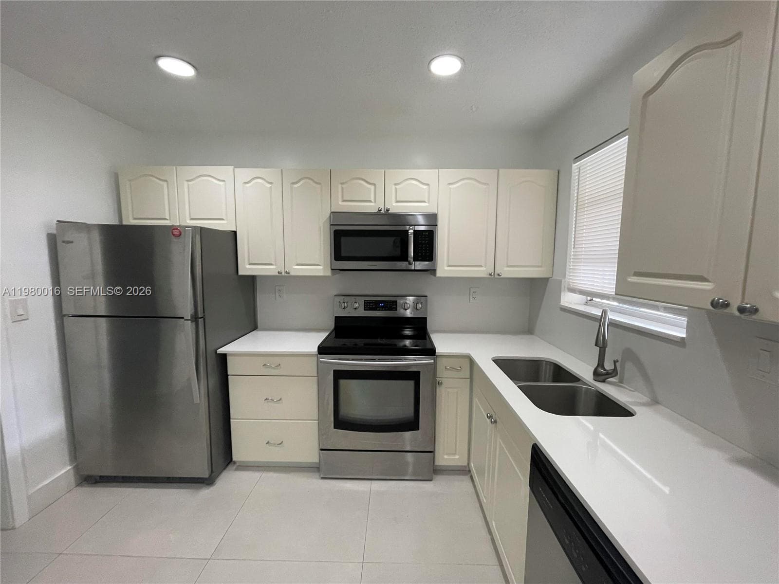 CORAL GABLES RIVIERA SEC · #930 in Coral Gables - Photo 5