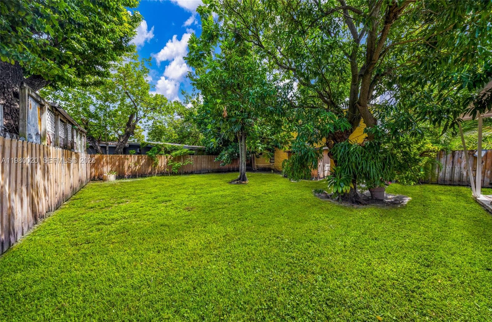 287 NW 31st St photo 12