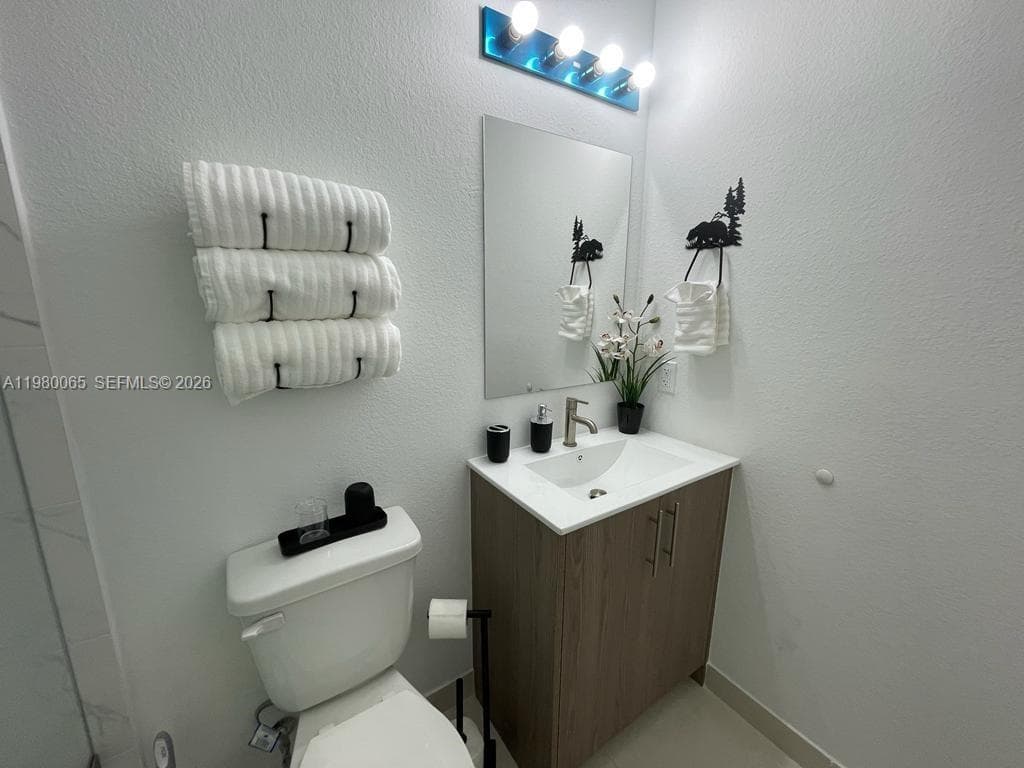 302 NW 11th Ct #302 photo 7