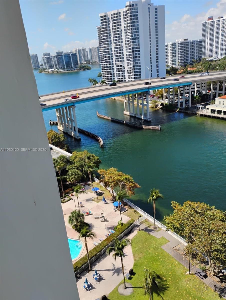 oceanview · #1619 in Sunny Isles Beach - Photo 4