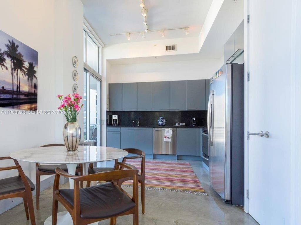 THE MERIDIAN CONDO · #414 in Miami Beach - Photo 9