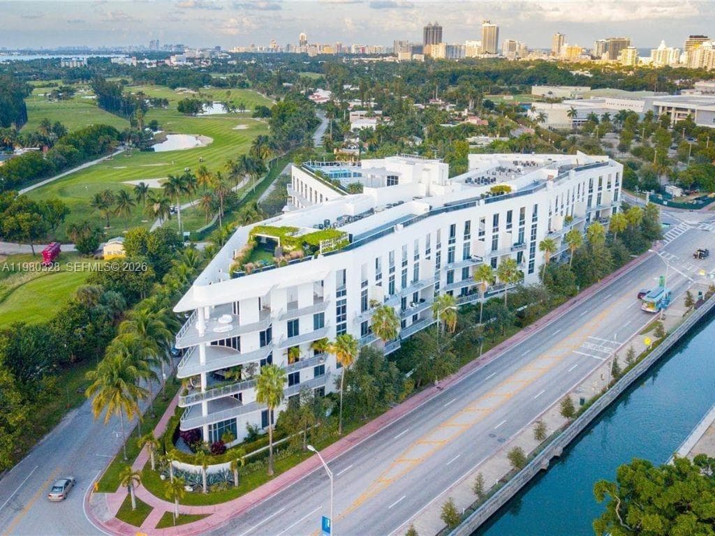 THE MERIDIAN CONDO · #414 in Miami Beach - Photo 21