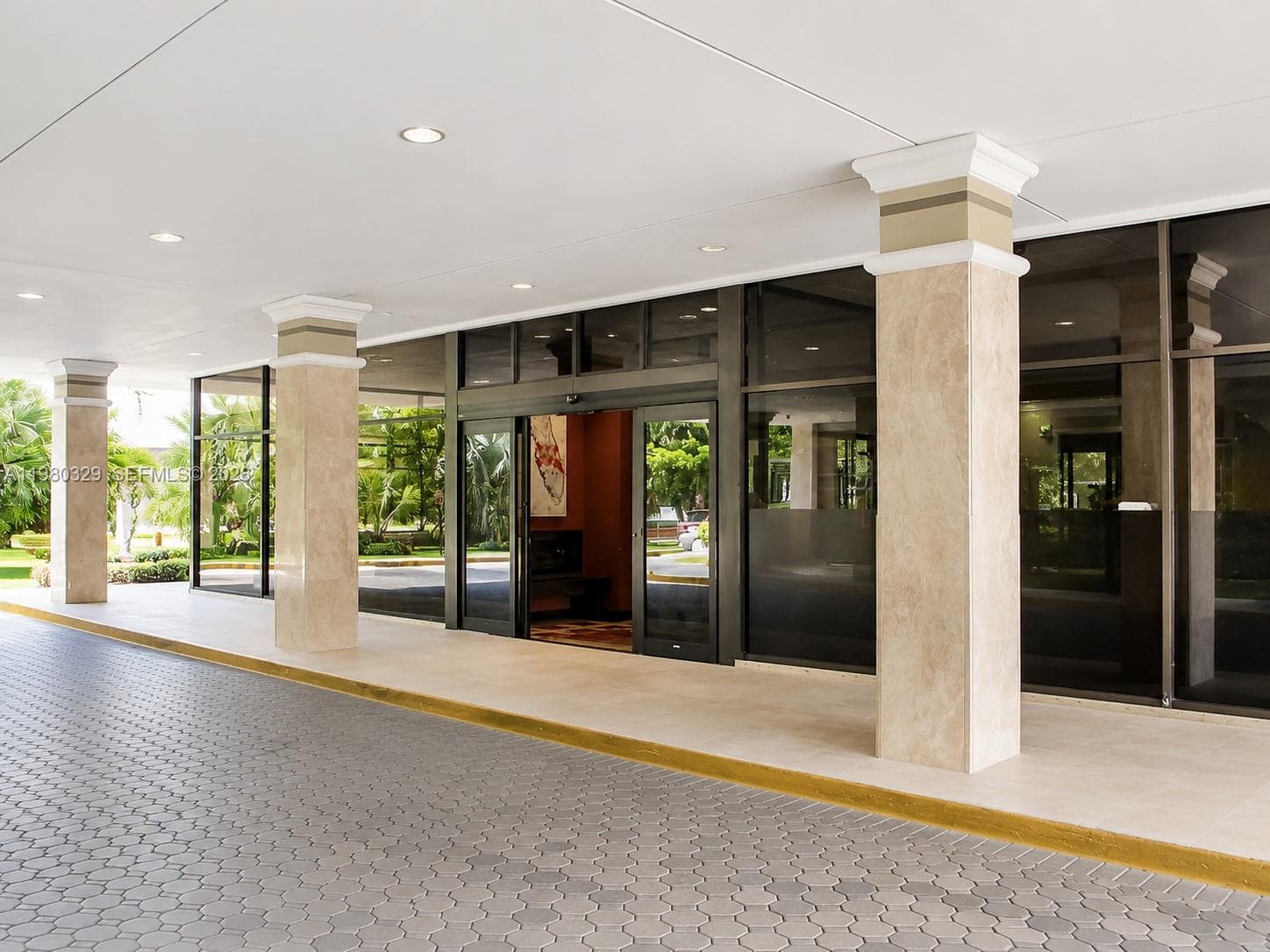 COASTAL TOWERS CONDO · #812 in Sunny Isles Beach - Photo 3