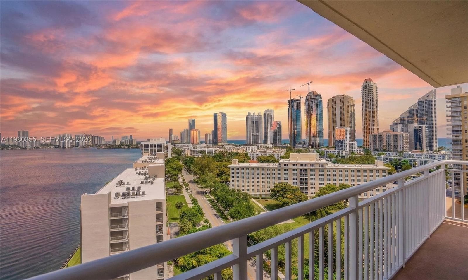 Winston Tower 200 · #1517 in Sunny Isles Beach - Photo 1