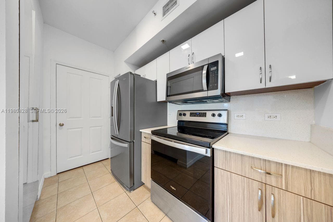 THE WAVERLY AT SURFSIDE B · #212 in Surfside - Photo 12