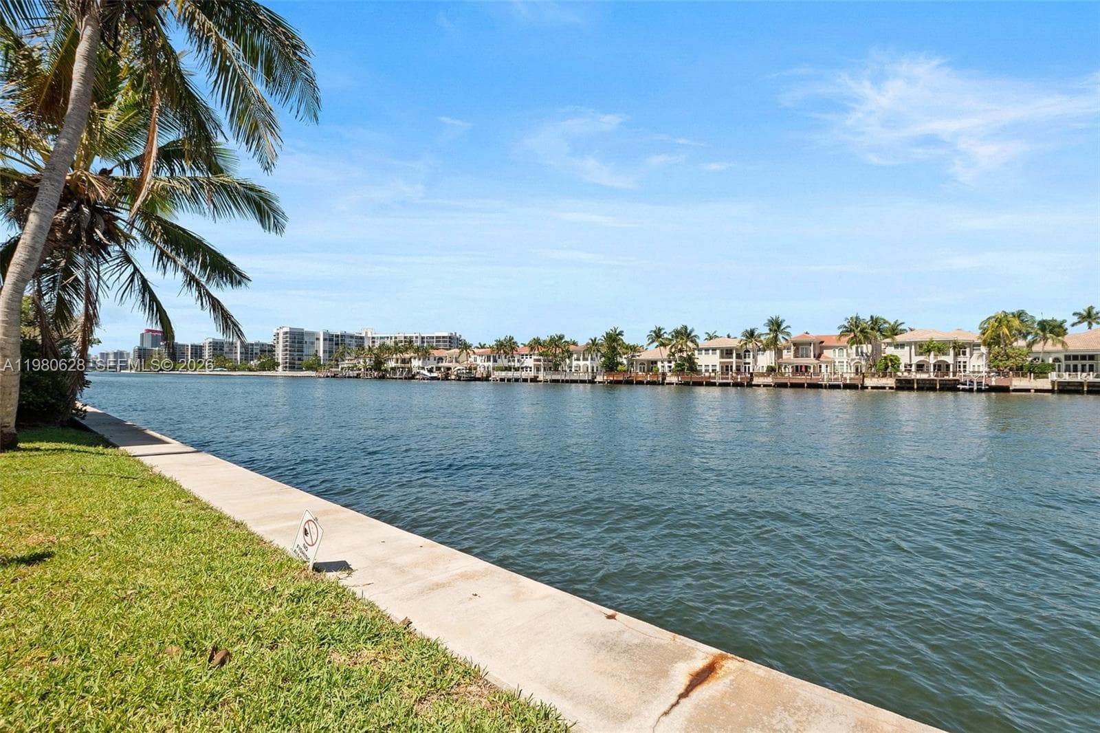 Waterway @Hollywood Beach · #N103 in Hollywood - Photo 19
