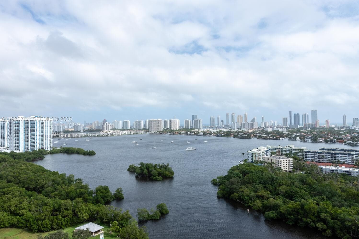 THE HARBOUR NORTH CONDO · #2304 in North Miami Beach - Photo 25