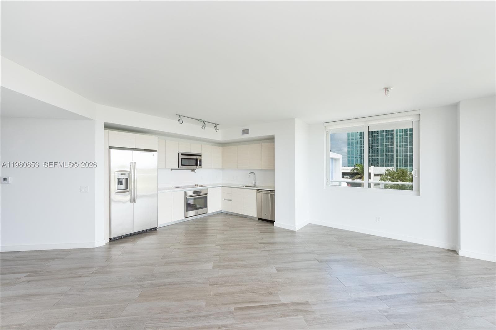 BALTUS HOUSE · #502 in Miami - Photo 5