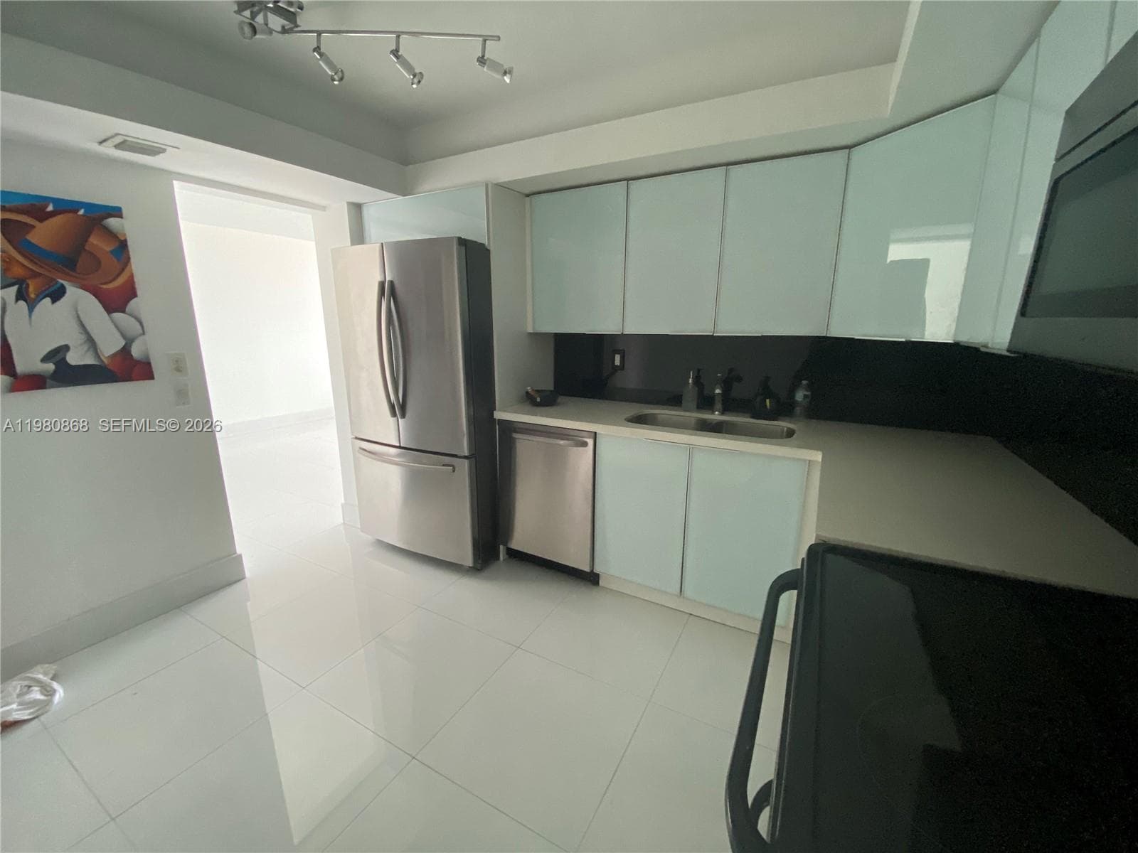 COMMODORE PLAZA CONDO · #909 in Aventura - Photo 10