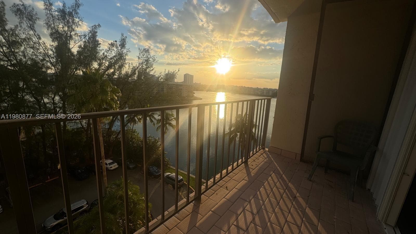 THE CLIPPER AT BISC COVE · #707 in Aventura - Photo 6