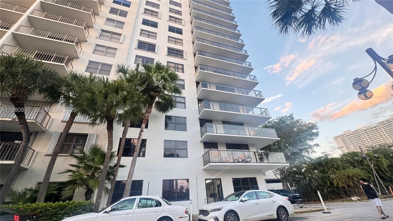 THE CLIPPER AT BISC COVE · #707 in Aventura - Photo 32