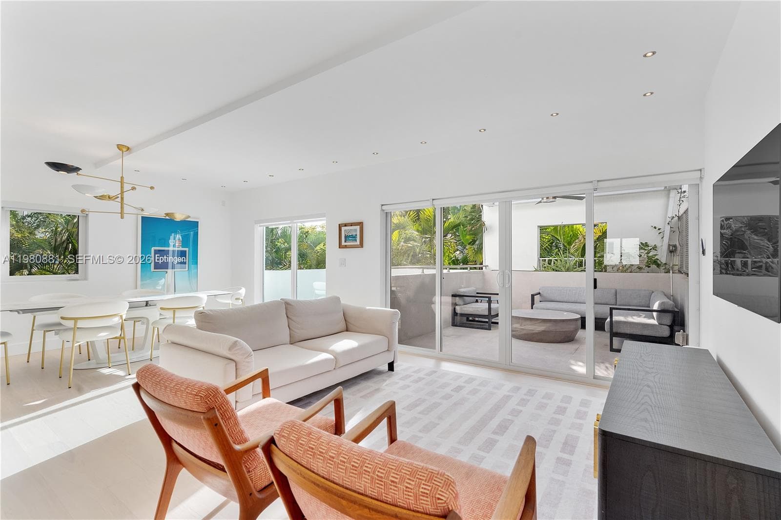 SUNDANCE CONDO · #314 in Miami Beach - Photo 2