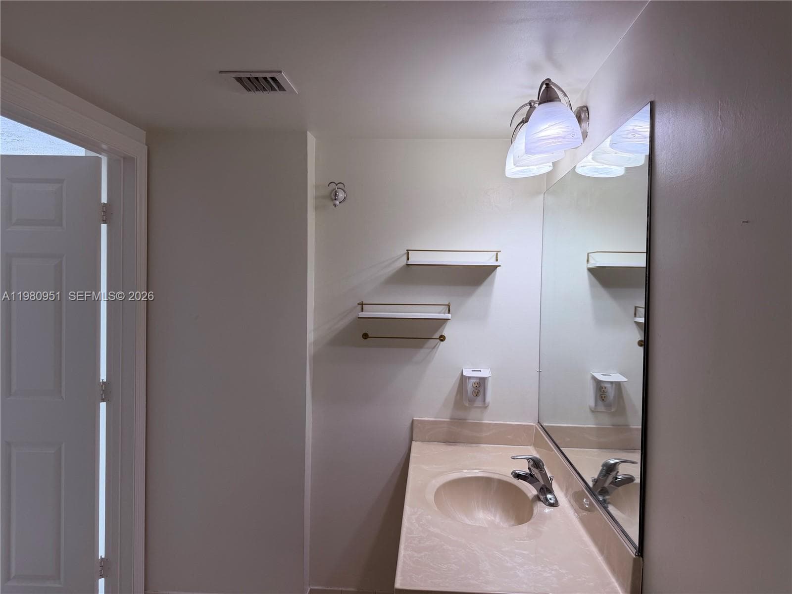BRICKELL VISTA CONDO · #604 in Miami - Photo 31