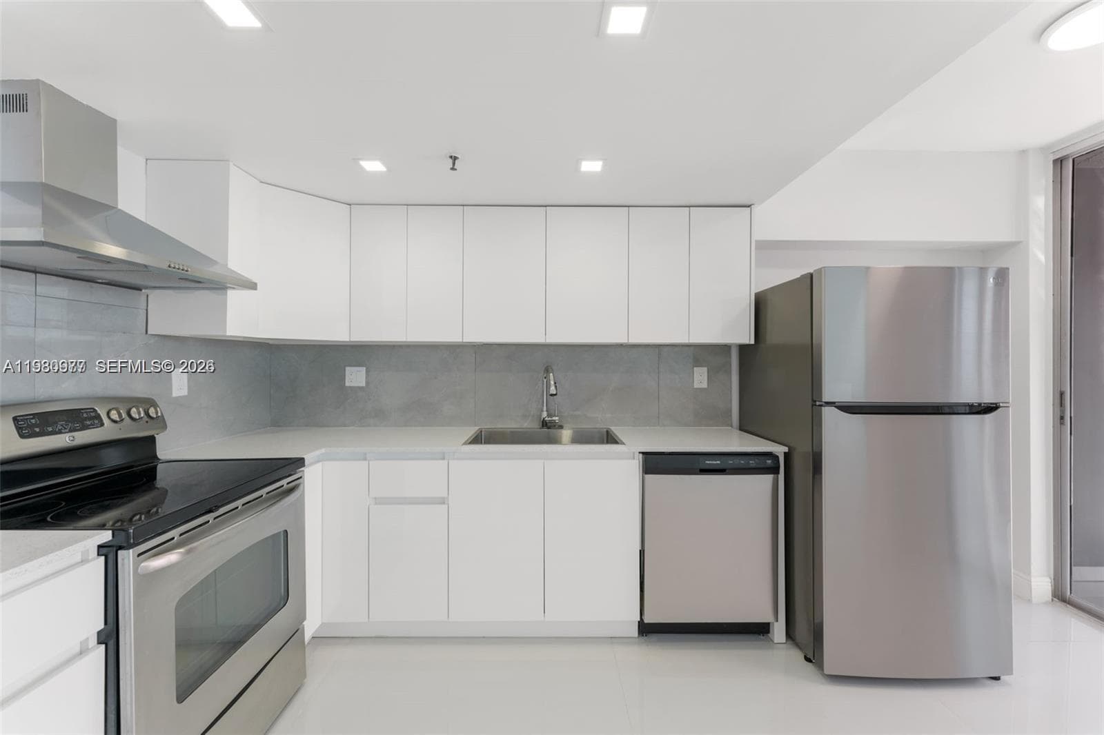 GREYNOLDS PARK CLUB CONDO · #501 in North Miami Beach - Photo 5