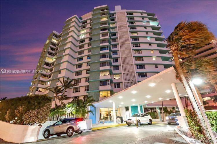 IMPERIAL HOUSE CONDO · #12F in Miami Beach - Photo 36