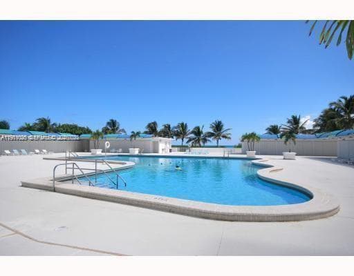 IMPERIAL HOUSE CONDO · #12F in Miami Beach - Photo 37