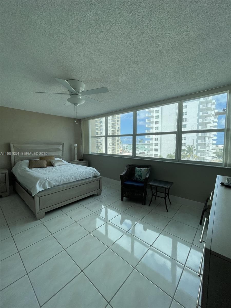 TRAFALGAR TOWERS · #402 in Hollywood - Photo 10